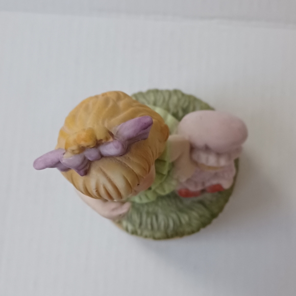 4/$40 Musical Figurine - Picture 7 of 8